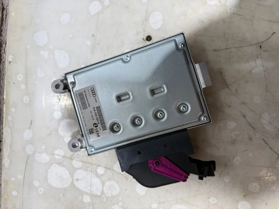 Audi TT 8J Sound Audio Radio Verstärker Amplifier 8J0035223B – Bild 4