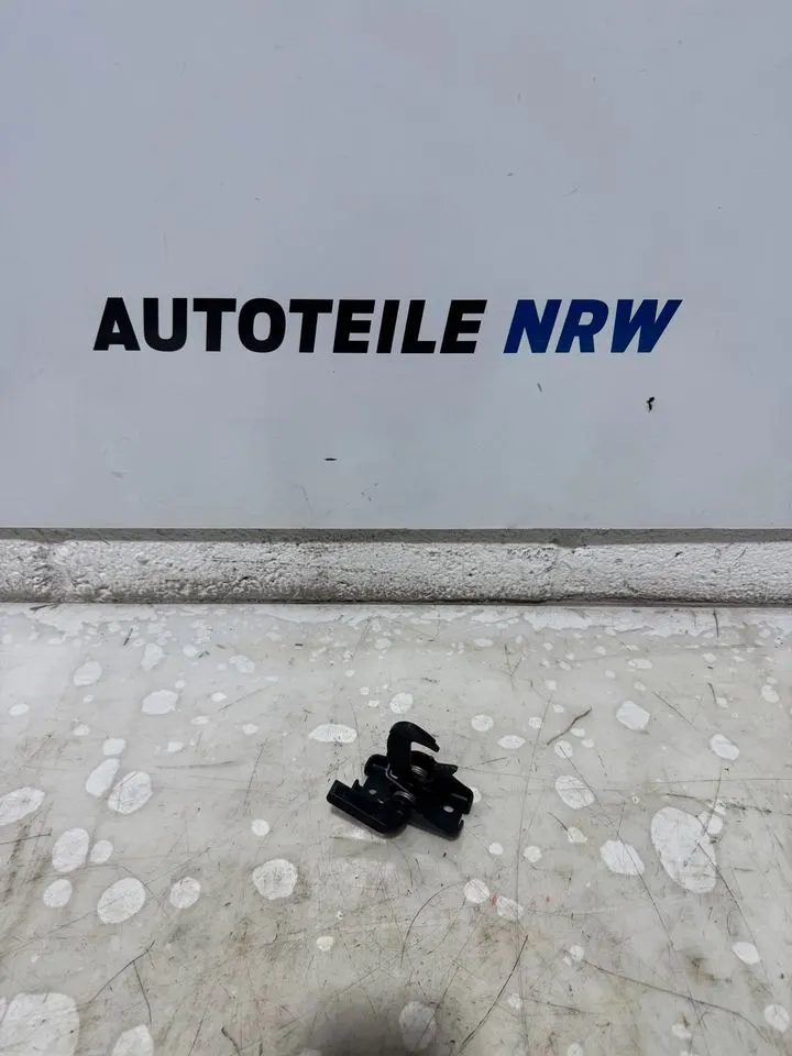 Audi A3 8V Motorhaube Öffner Schloss Schliessbügel 8V0823480 – Bild 1