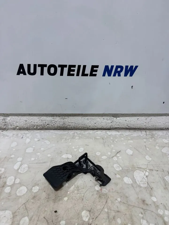 Audi A3 8P Motorhaube Schloss Öffner Fanghaken 8P0823480 – Bild 1