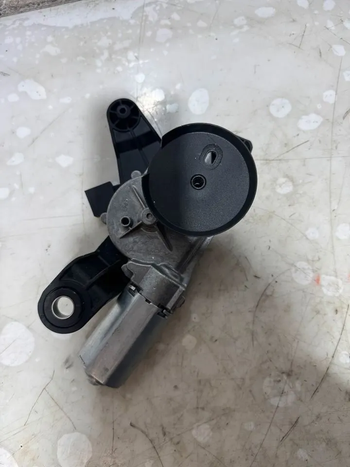 BMW 5er F11 Heckwischer Wischer Motor Hinten 7311415 – Bild 2