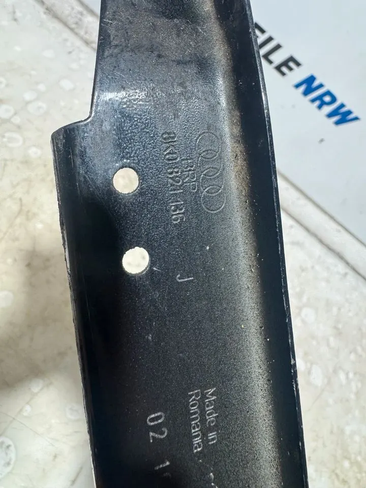 Audi A4 B8 8K Strebe Kotflügel Halter Träger 8K0821135 8K0821136 – Bild 7