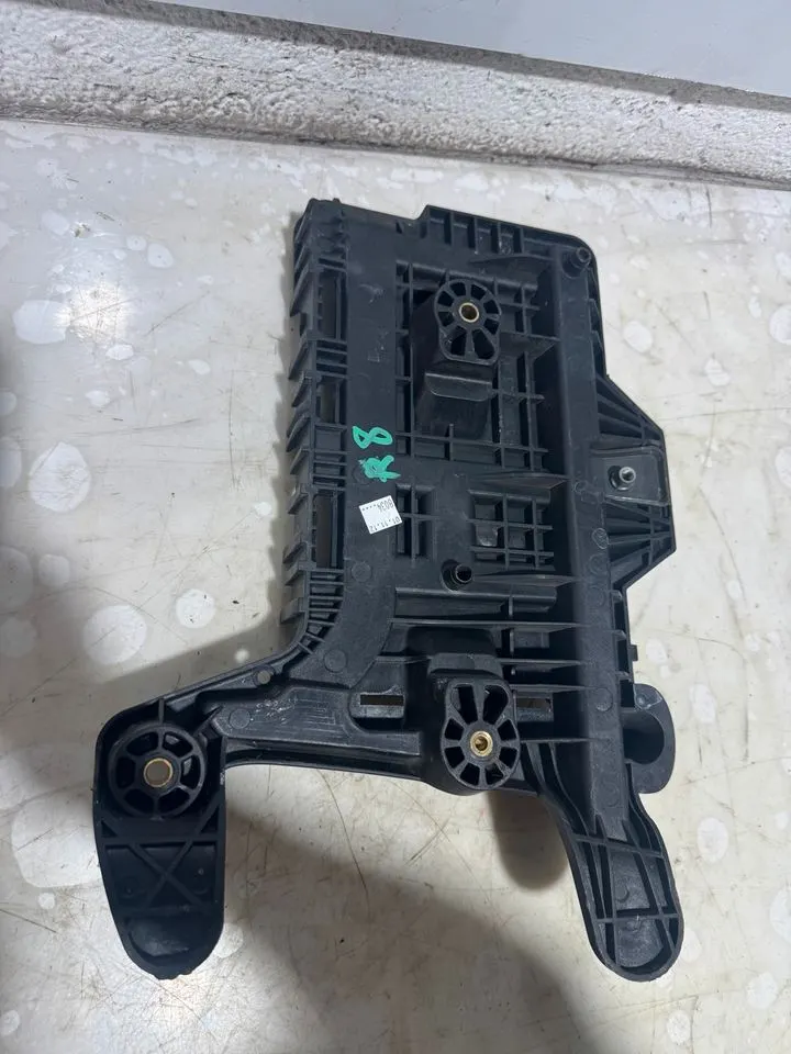 VW Seat Skoda Audi Touran Sharan 7N A3 Batterieträger 1K0915333 – Bild 7