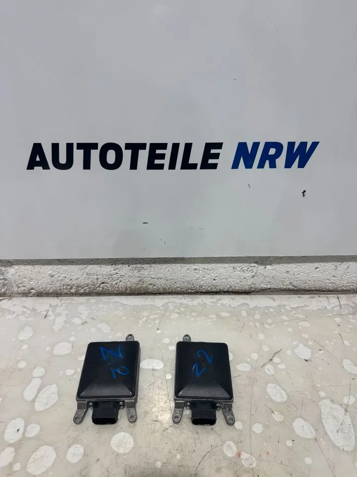 Audi A3 8V Steuergerät Spurwechse Hinten 5Q0907566A 5Q0907568A – Bild 1