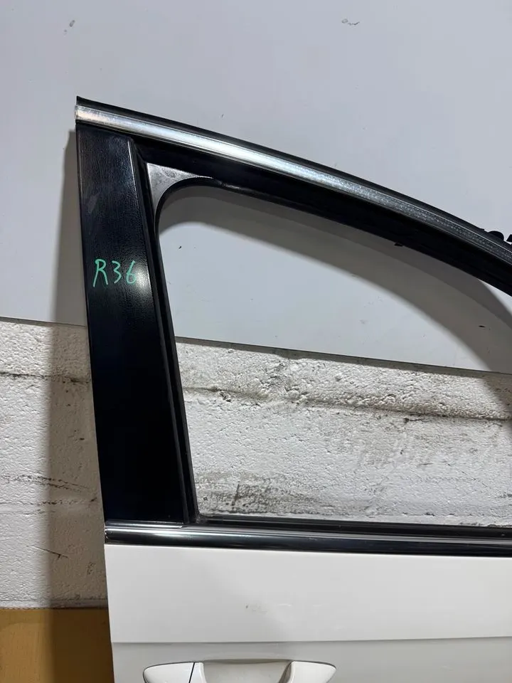 VW Passat B7 3C Beifahrertür Tür Vorne Rechts KOMPLETT LB9A – Bild 2