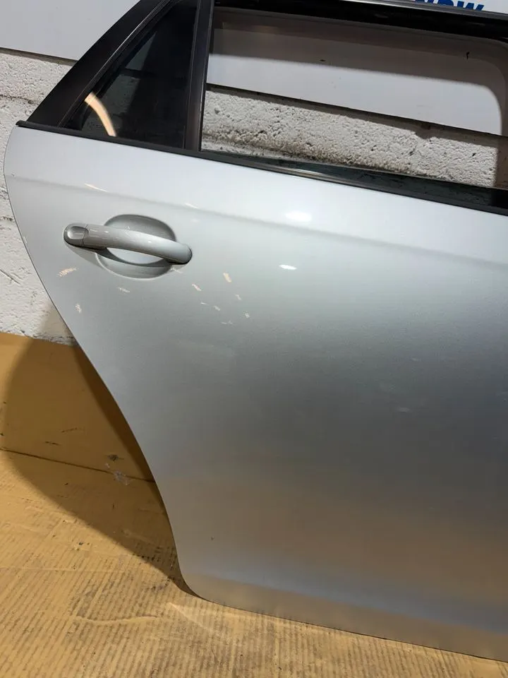 VW Golf 5 V 6 VI Variant Tür Hinten Rechts KOMPLETT LA7W – Bild 4