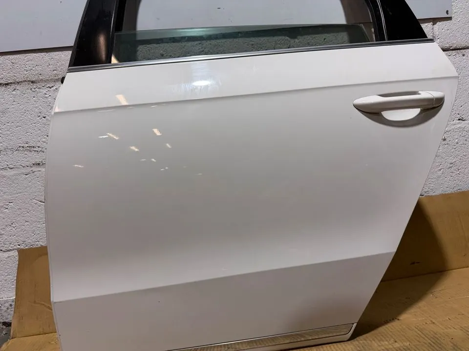 VW Passat B7 3C Variant Tür Hinten Links Komplett LB9A – Bild 7