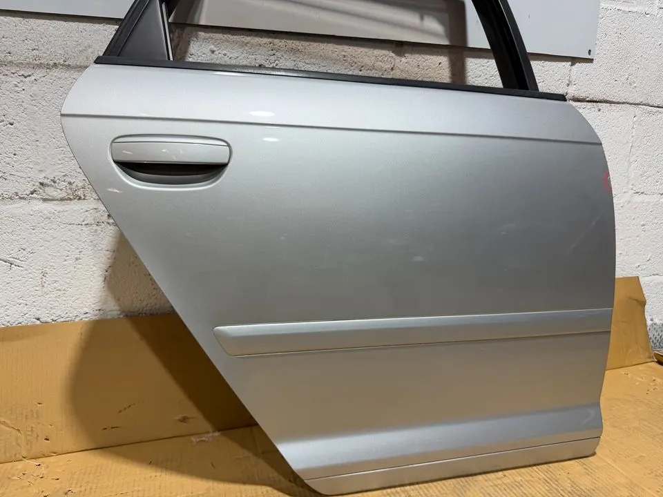 Audi A3 8P Sportback Tür Hinten Rechts KOMPLETT LX7W – Bild 8