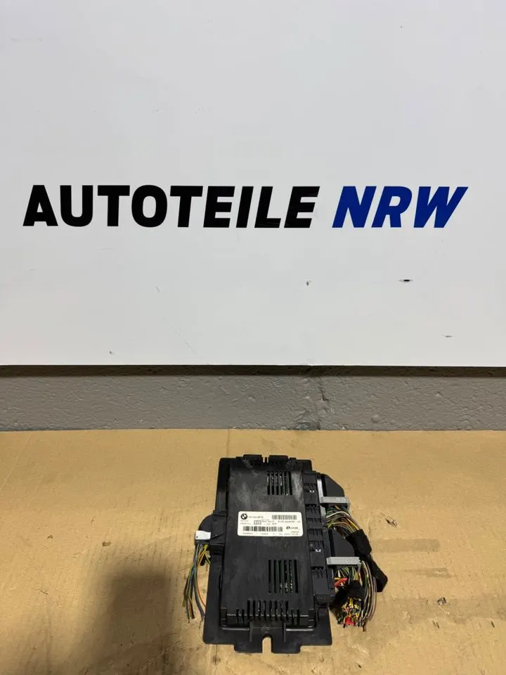 BMW 1er 3er E87 E89 E90 E92 E93 Steuergerät Fußraummodul 9249081 – Bild 1