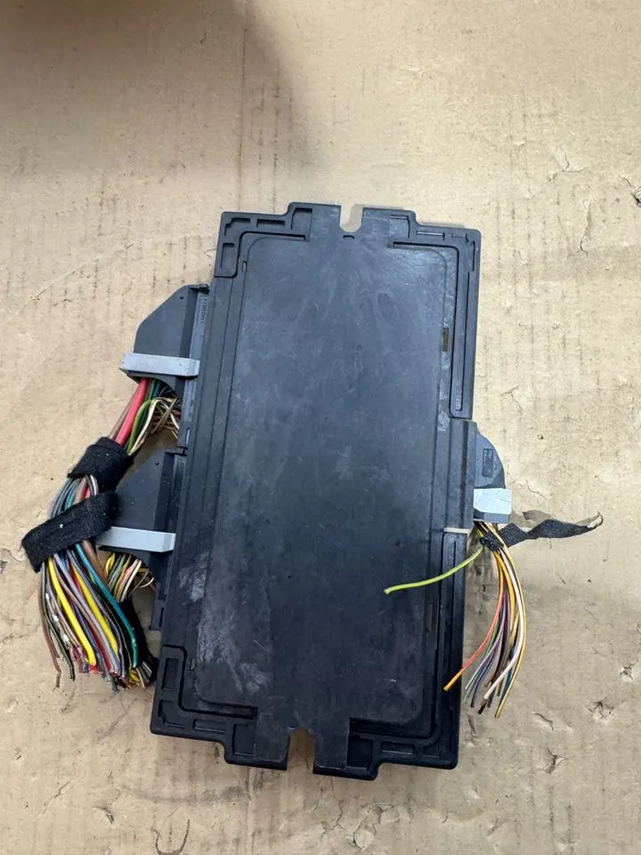 BMW 1er 3er E87 E89 E90 E92 E93 Steuergerät Fußraummodul 9249081 – Bild 6