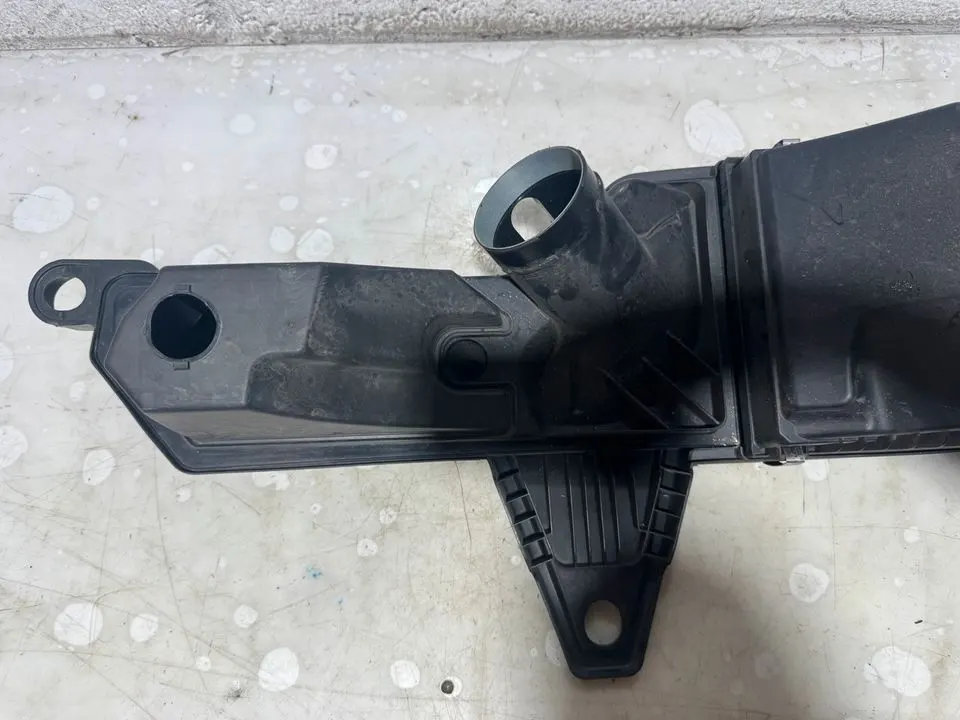 BMW 3er F30 F31 320d Luftfilter Luftfilterkasten Vorne 8511655 – Bild 8