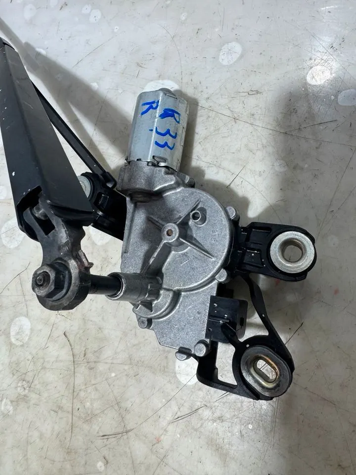 VW Golf 5 V 6 VI Heckwischer Wischer Motor Hinten 1K9955711A – Bild 2