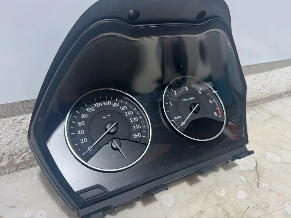 BMW 2er F45 F46 Tacho Tachometer Kombiinstrument 9382087 9295446 – Bild 2