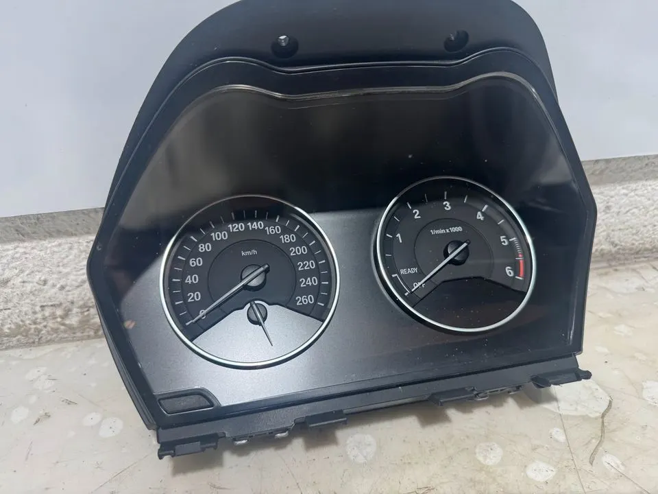 BMW 2er F45 F46 Tacho Tachometer Kombiinstrument 9382087 9295446 – Bild 3