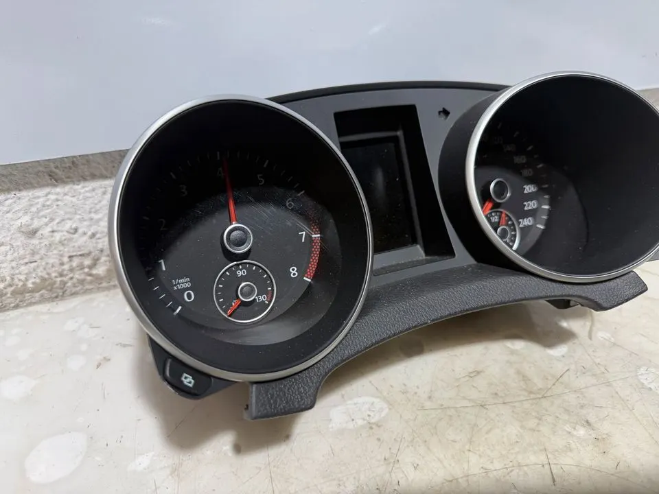 VW Golf 6 VI Tacho Tachometer Kombiinstrument 5K0920872 – Bild 2