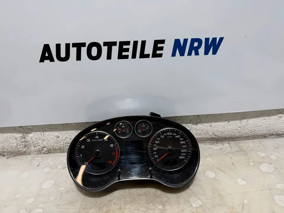 Audi A3 8P Facelift Tacho Tachometer Kombiinstrument 8P0920931T – Bild 1
