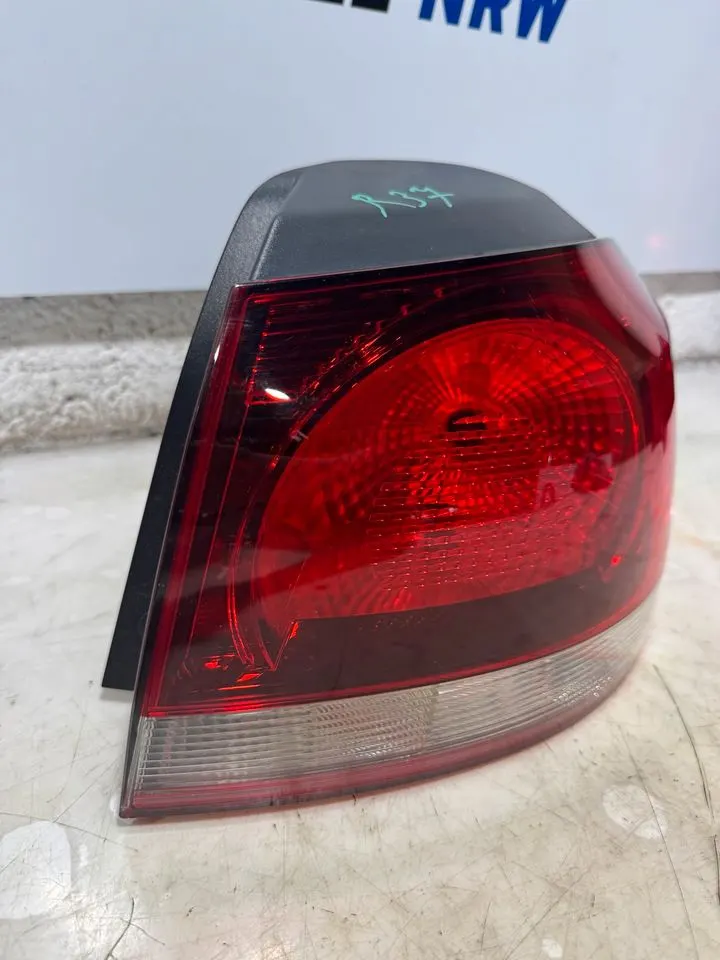VW Golf 6 VI Heckleuchte Rückleuchte Leuchte Innenleuchte Hinten – Bild 4