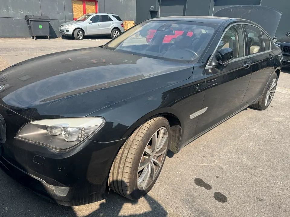 BMW 7er F01 F02 F04 Schlachtfest Stoßstange Motorhaube 475 – Bild 3