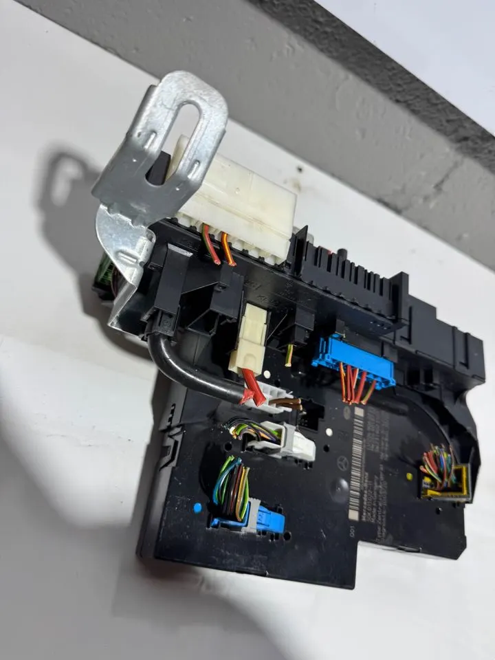 Mercedes C-Klasse W204 Sam Modul Sicherungskasten 2049060205 – Bild 3