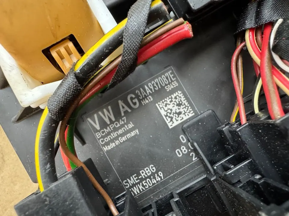 VW Passat B7 3C BCM Komfort Bordnetz Steuergerät Modul 3AA937087E – Bild 7