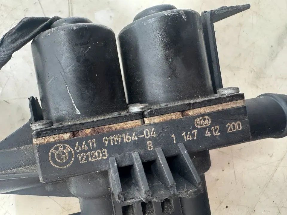 BMW 7er F01 F02 750i N63 Wasserventil Heizungsventil 9119164 – Bild 7