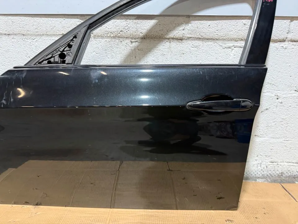 BMW 3er E90 E91 Fahrertür Tür Vorne Links Komplett 475 – Bild 7