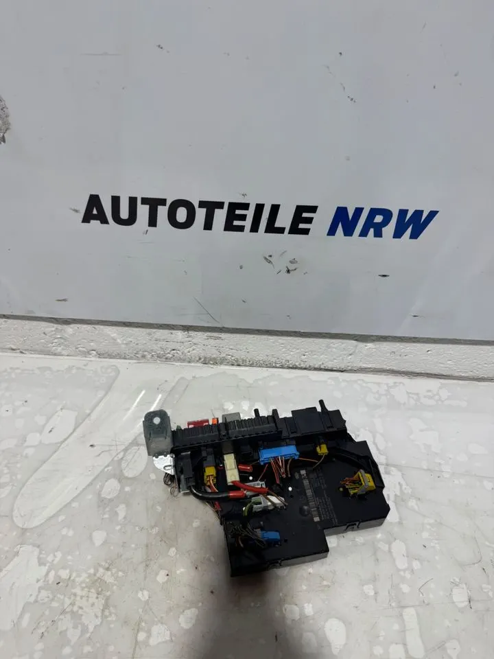 Mercedes C-Klasse W204 S204 Sam Modul Sicherungskasten 2049005601 – Bild 2