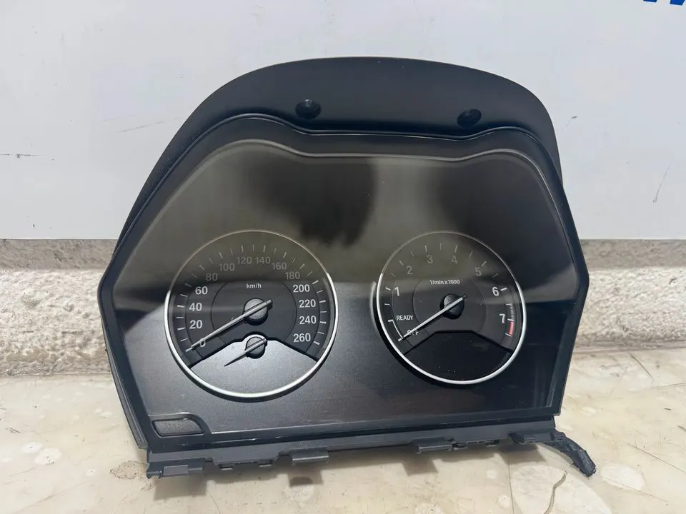 BMW 2er F45 F46 Tacho Tachometer Kombiinstrument 9295446 9363224 – Bild 3