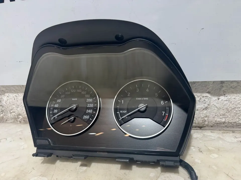 BMW 2er F45 F46 Tacho Tachometer Kombiinstrument 9295446 9363224 – Bild 4