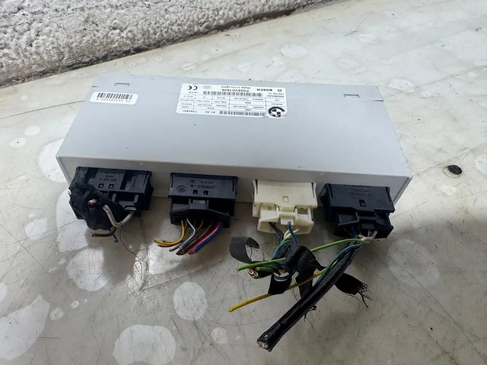 BMW 5er F11 Elektrische Heckklappe Steuergerät 7394651 – Bild 3