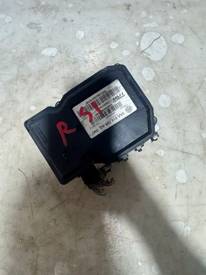 VW Passat B7 3C ABS ESP Steuergerät Hydraulikblock 3AA614109AQ – Bild 2