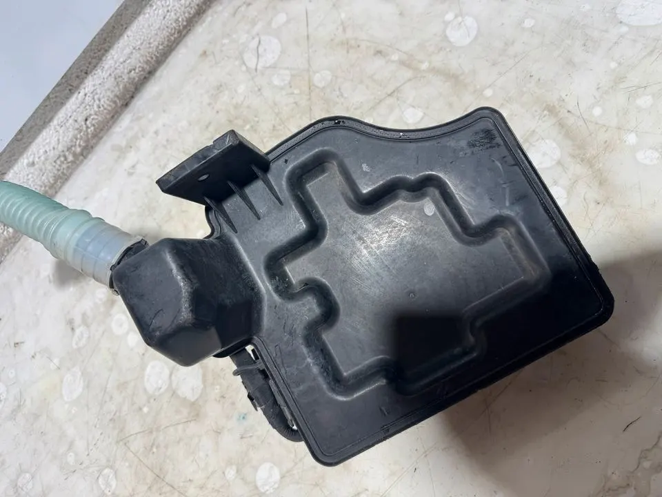 VW Audi Polo 6R A1 8X Wischwassertank Wasserbehälter 6R0955453 – Bild 7