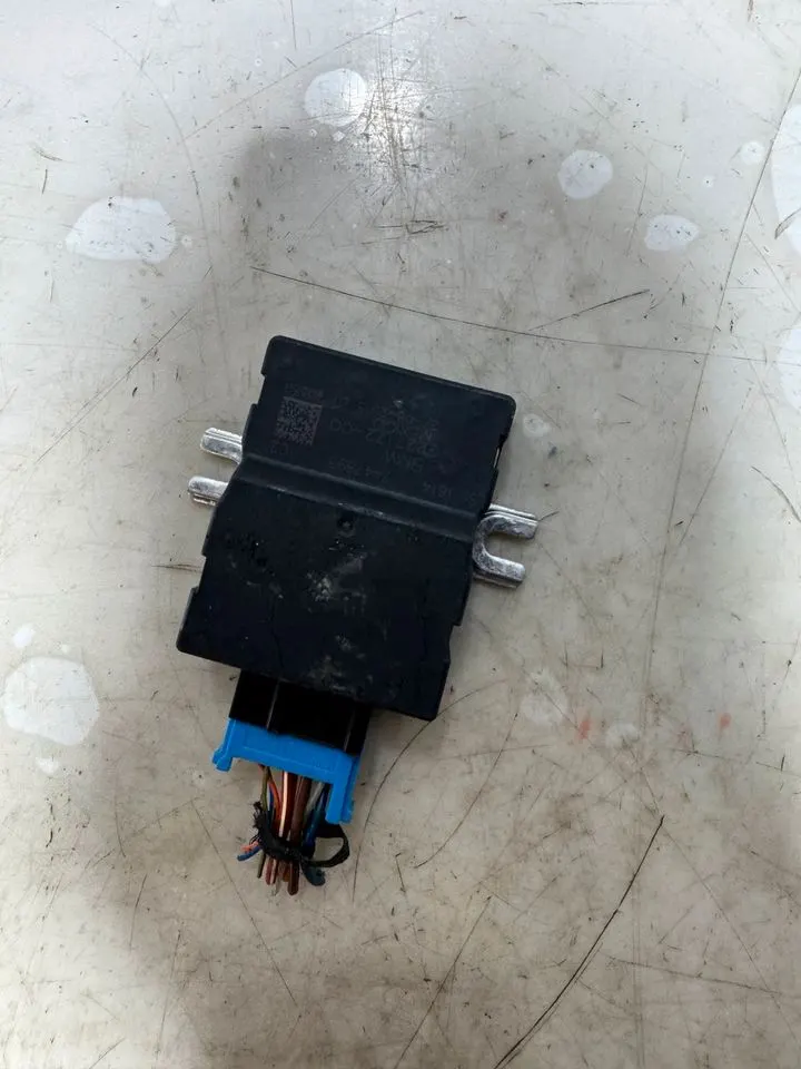 BMW 1er 3er F20 F30 ECU Kraftstoffpumpe Steuergerät 7447895 – Bild 2