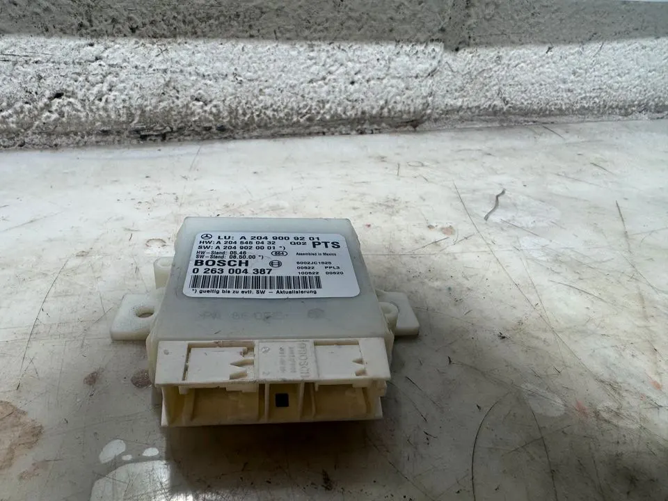 Mercedes W204 S204 Steuergerät Einparkhilfe Modul A2049009201 – Bild 3