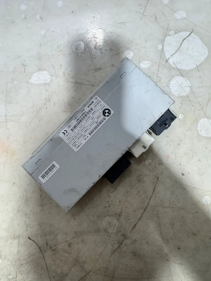 BMW 2er F45 F46 Elektrische Heckklappe Steuergerät 7412610 – Bild 2