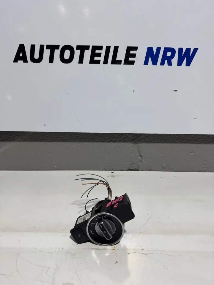 Mercedes C-Klasse W204 S204 Lichtschalter Schalter A2129050551 – Bild 1