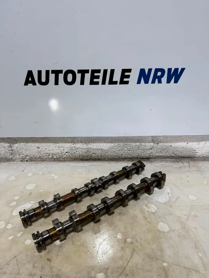 BMW 1er 3er E87 E90 Auslass Einlass Nockenwelle 7563364 7563345 – Bild 1