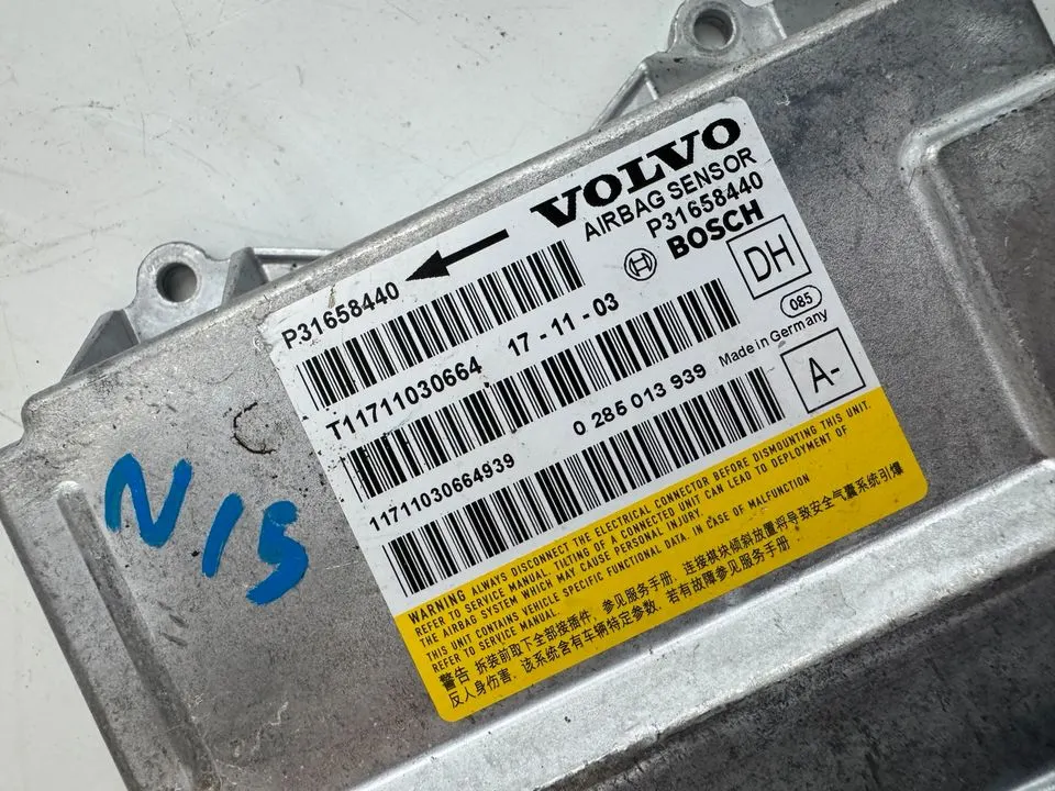 Volvo V60 S60 Y20 Steuergerät Airbag Airbagsteuergerät P31658440 – Bild 7
