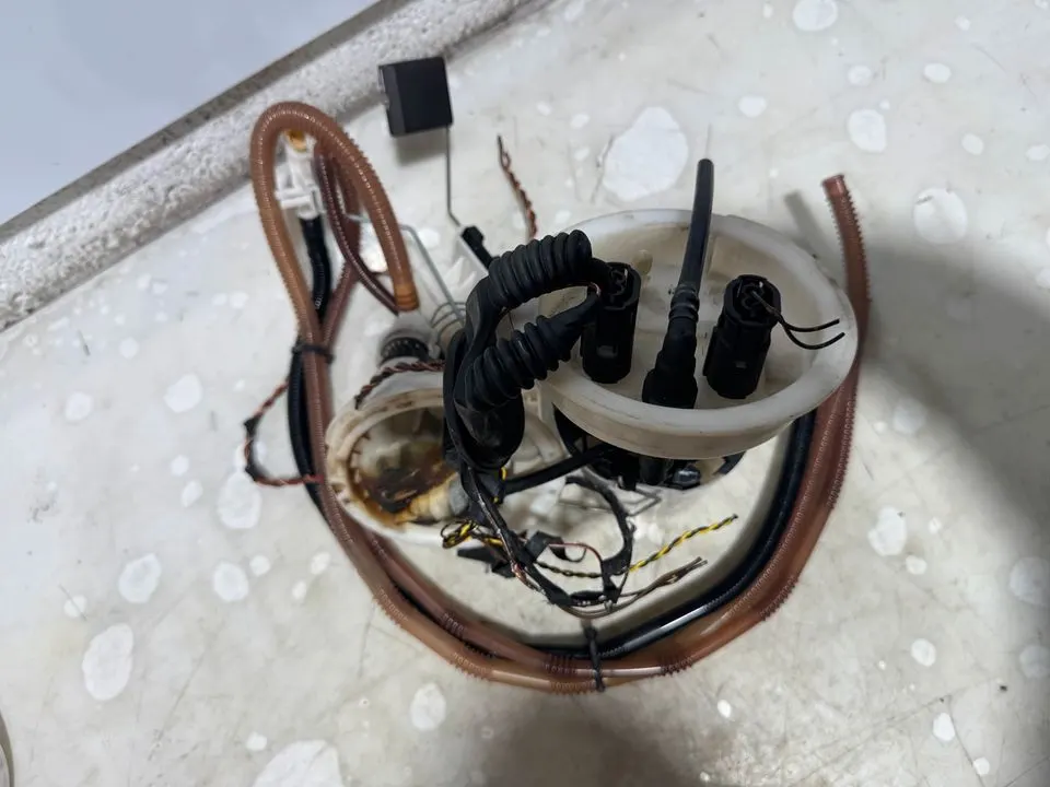 BMW 1er 3er E87 E90 E91 E92 Benzinpumpe Kraftstoffpumpe 7197073 – Bild 8