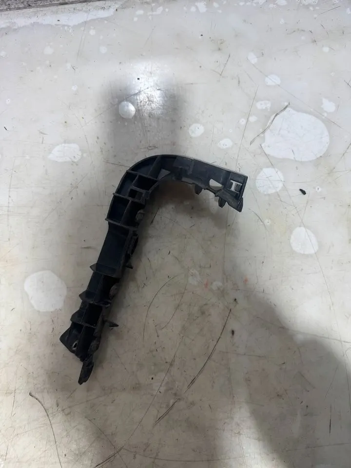 Audi A3 8V Stoßstange Halter Träger Vorne 8V3807183A 8V3807184A – Bild 8