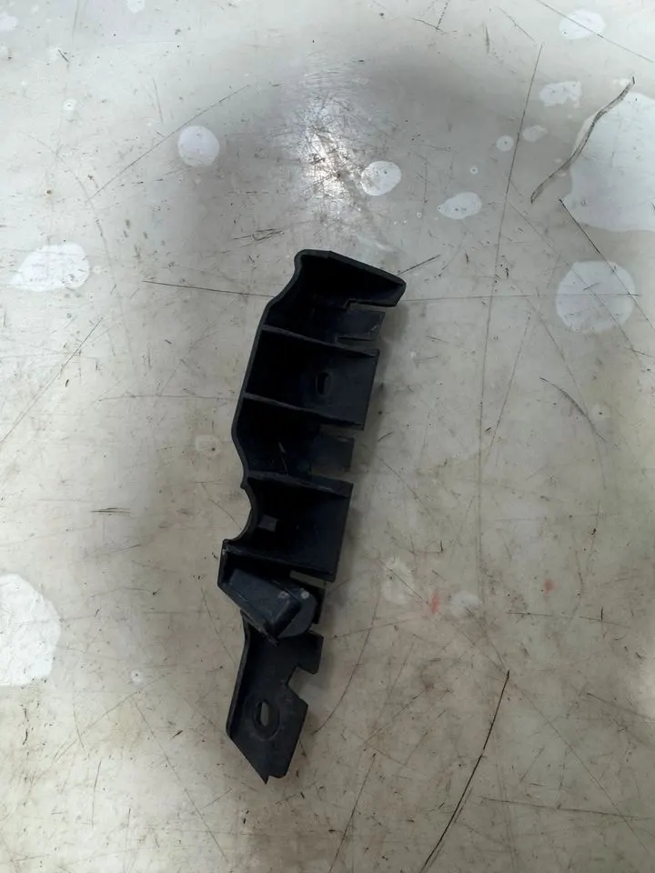 Audi A3 8P Stoßstange Halter Träger Vorne 8P0807183B 8P0807184B – Bild 8