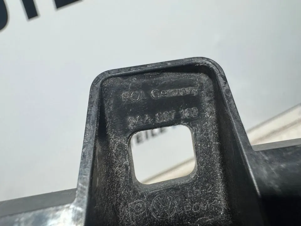 VW Passat B7 Stoßstange Halter Träger Vorne 3AA807183 3AA807184 – Bild 6