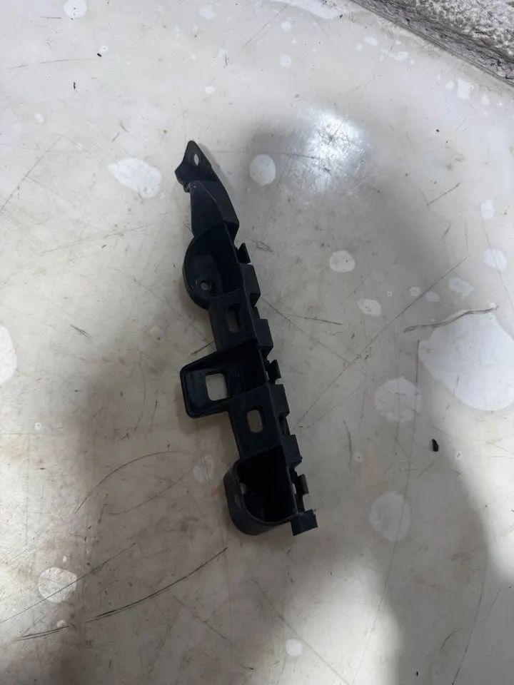 VW Passat B7 Stoßstange Halter Träger Vorne 3AA807183 3AA807184 – Bild 8