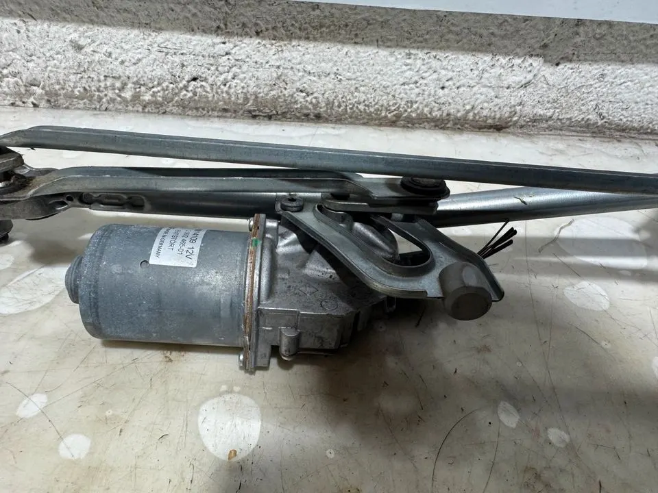 BMW X1 E84 Scheibenwischer Wischermotor Vorne 2992465 2990025 – Bild 7