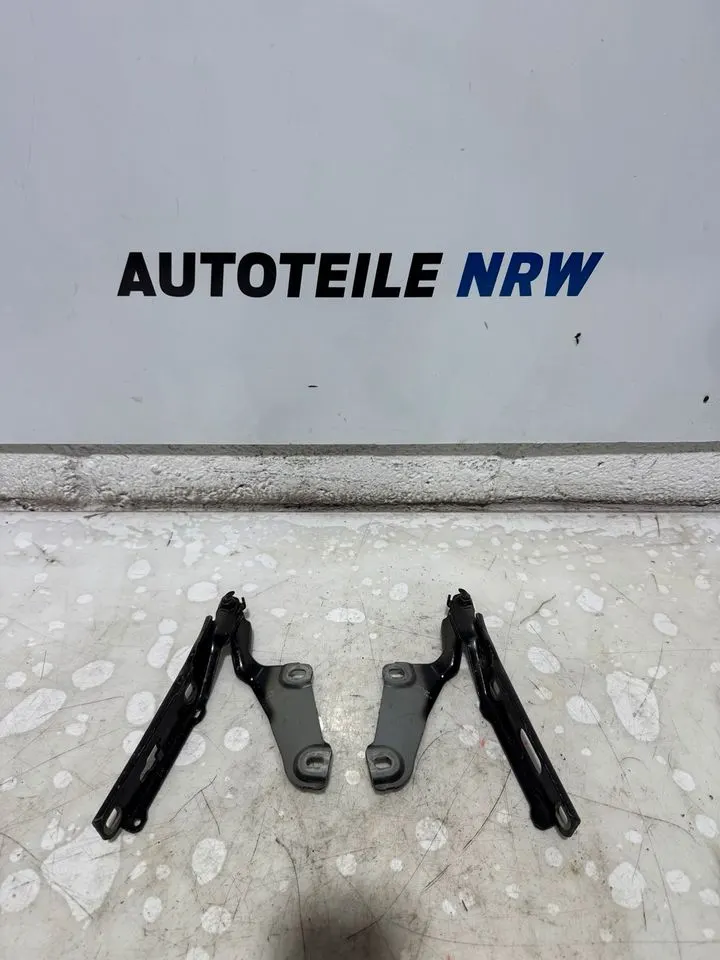 Audi A3 8V Motorhaube Scharniere Vorne 8V0823301 8V0823302 – Bild 1