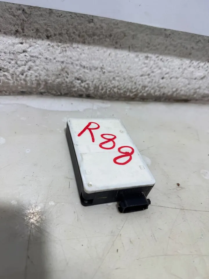 Mercedes W176 W246 Radarsensor Totwinkel Hinten A0009054503 – Bild 2