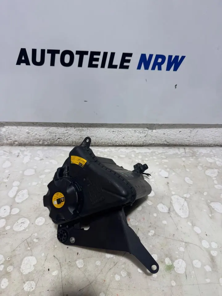 BMW 5er F10 F11 Ausgleichsbehälter Kühlmittel Behälter 7601949 – Bild 1