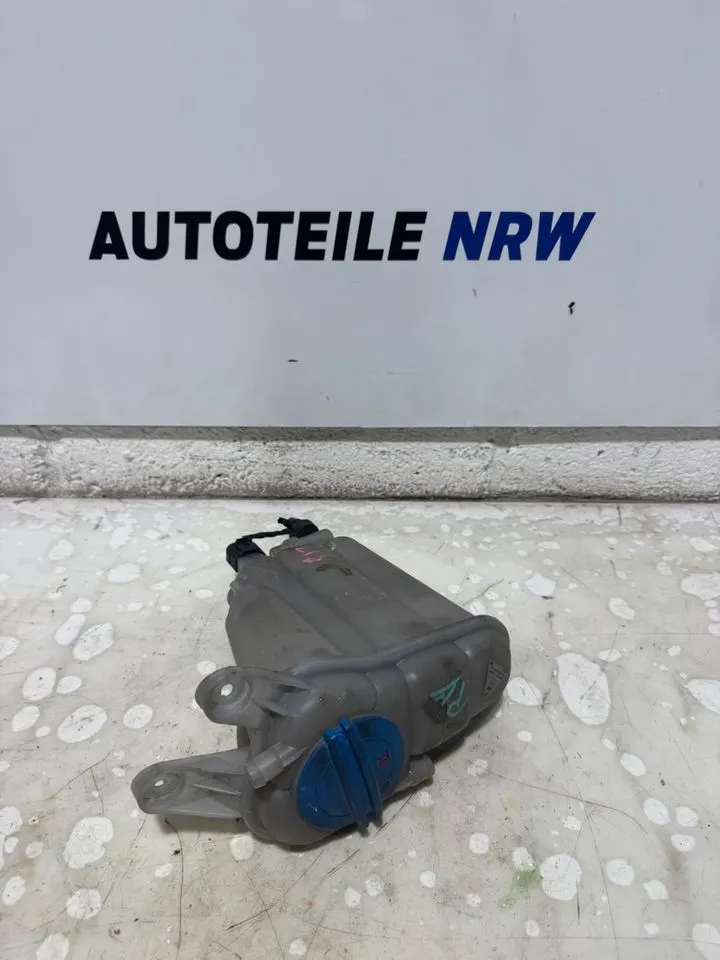 Audi A4 8K B8 Ausgleichsbehälter Kühlmittel Behälter 8K0121403Q – Bild 1