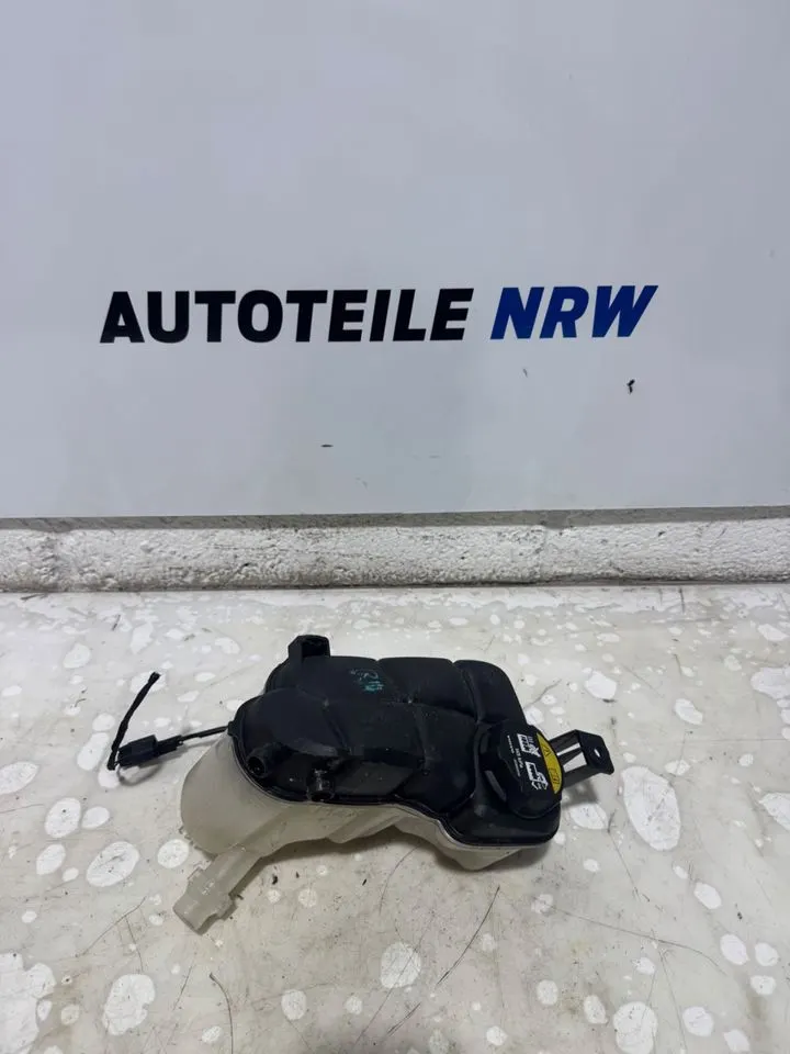 Volvo V60 Kühlwasser Behälter Ausgleichsbehälter 6G918K218D2L4A – Bild 1