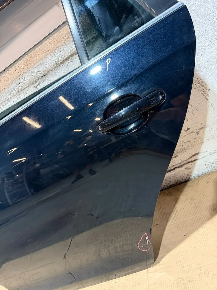 VW Golf 5 V 6 VI Variant Tür Hinten Links Komplett LC9X – Bild 3