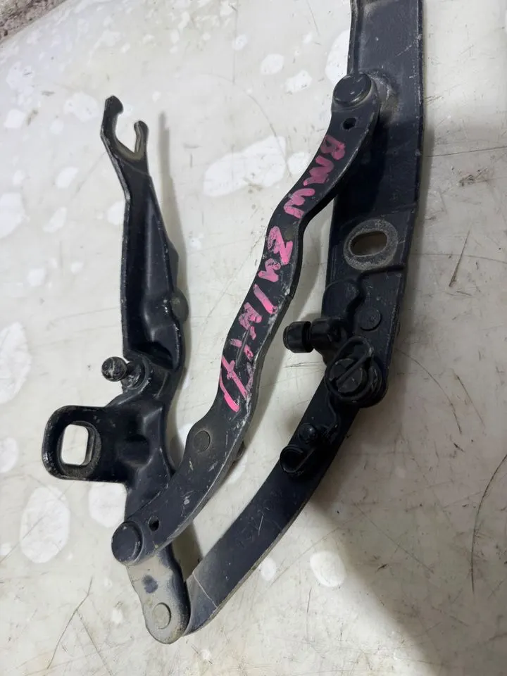 BMW Z4 E85 Hecklappenscharnier Heckdeckel Hinten 7016179 7016180 – Bild 5